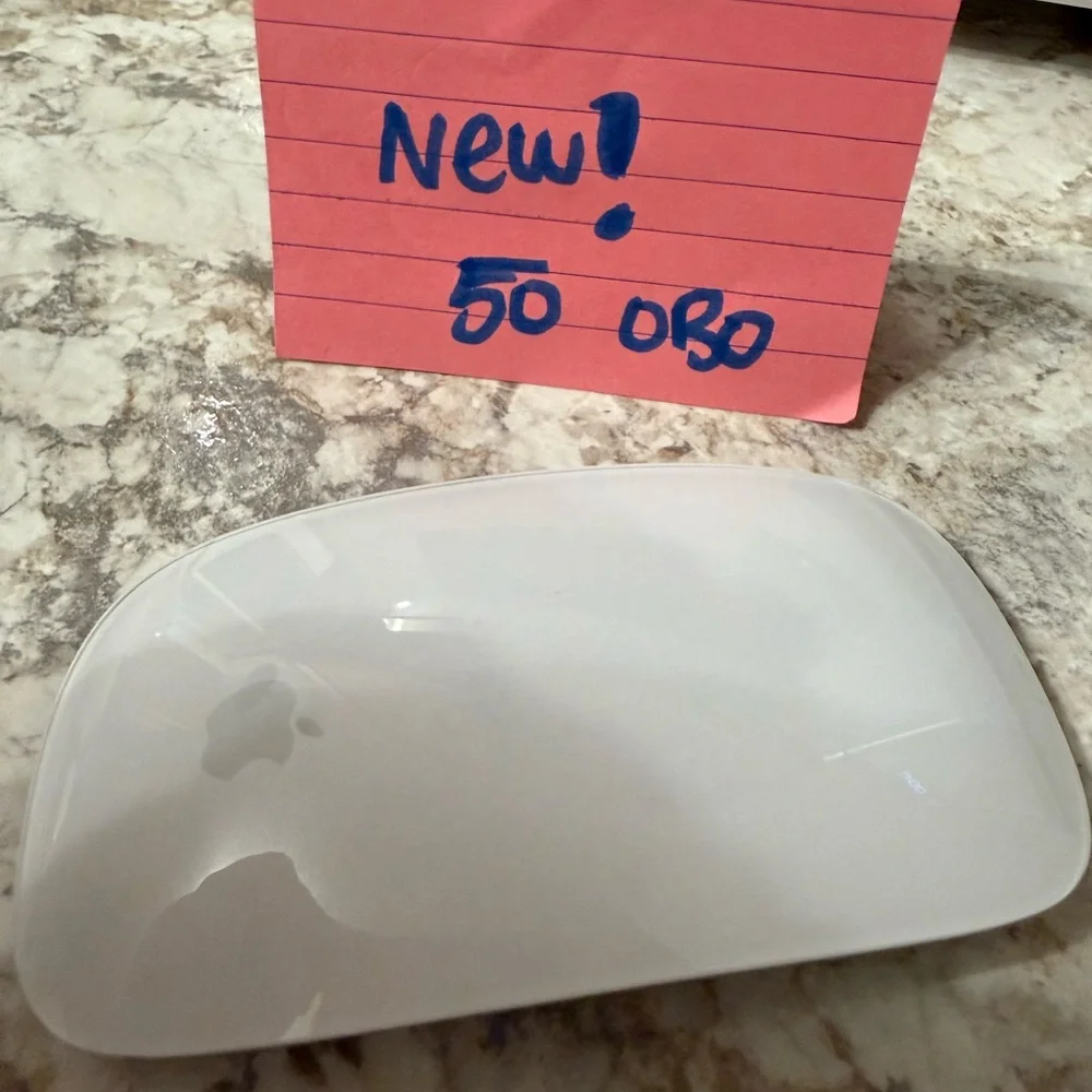 Apple Sleek White Mouse